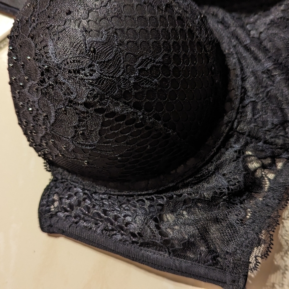 Black lace bra with collar. Push up. La Senza - Picture 2 of 3